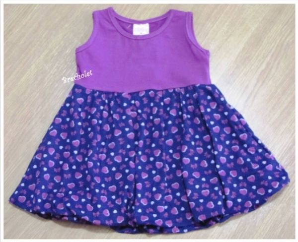 *** outlet ***  Vestido roxo e lilás c/ detalhes corações