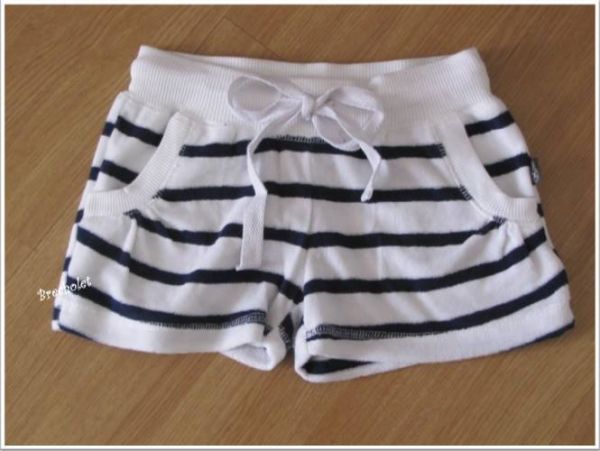 *** outlet *** Shorts branco e marinho Hering